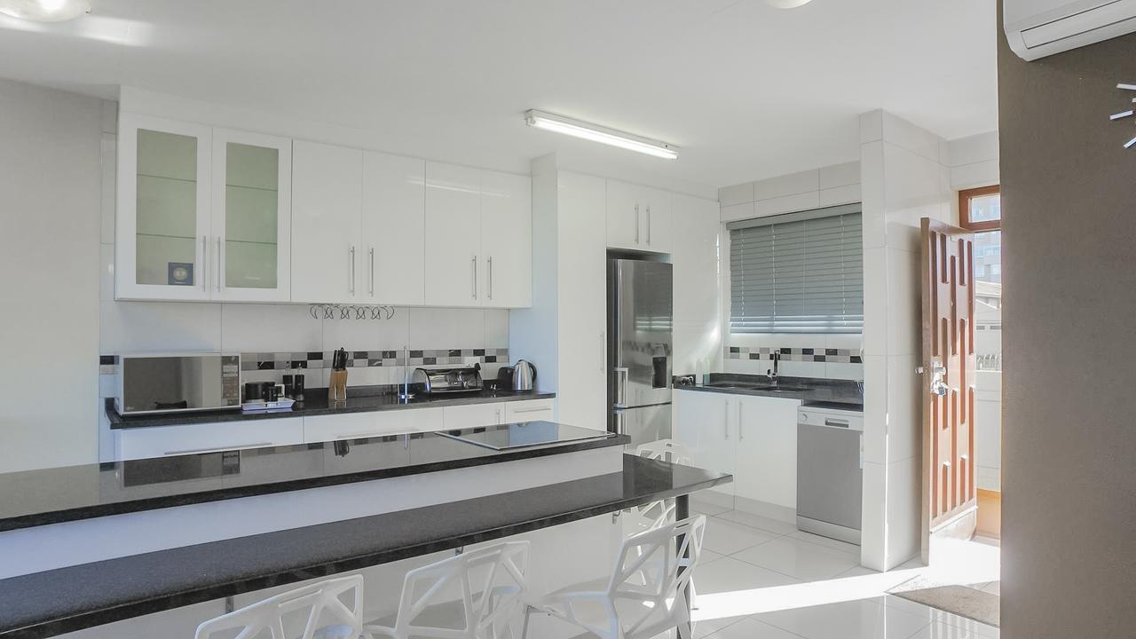 South Coast Beachfront Holiday Apartments アマンジムトティ エクステリア 写真